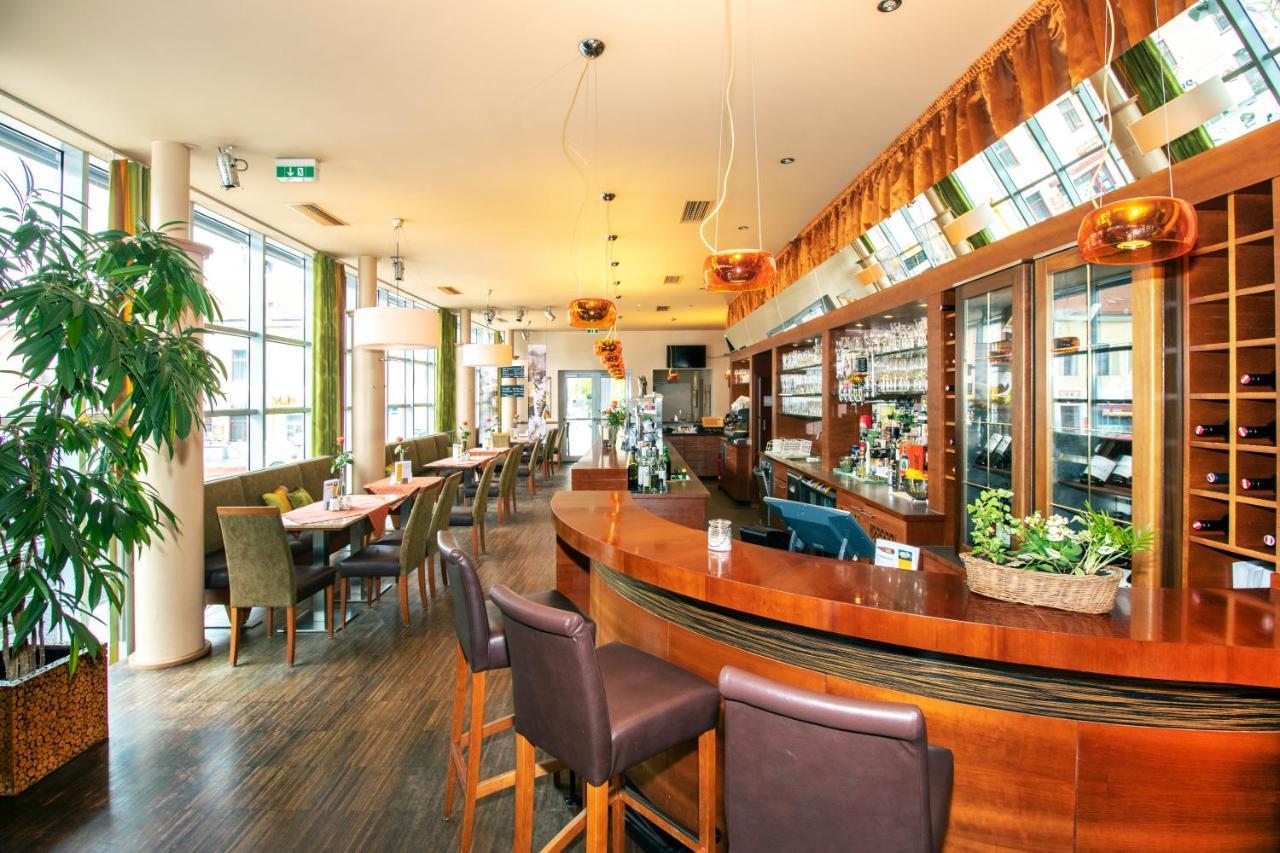 Hotel Restaurant Winkler Murzzuschlag Exterior photo