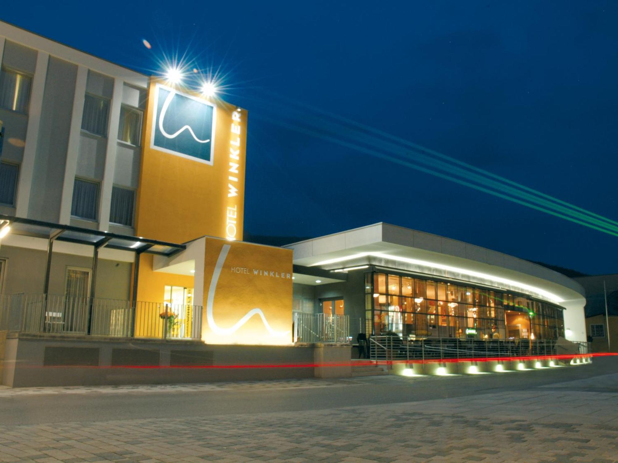 Hotel Restaurant Winkler Murzzuschlag Exterior photo